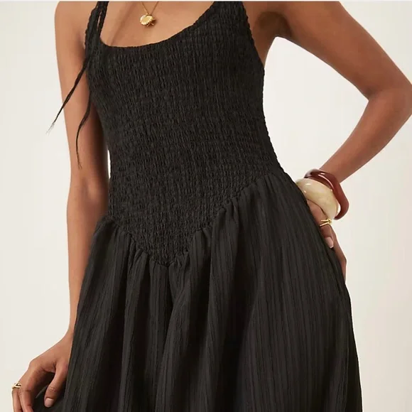 New! ASOS DESIGN scoop neck crinkle maxi sundress with cross back black Size 18 - Picture 2 of 6